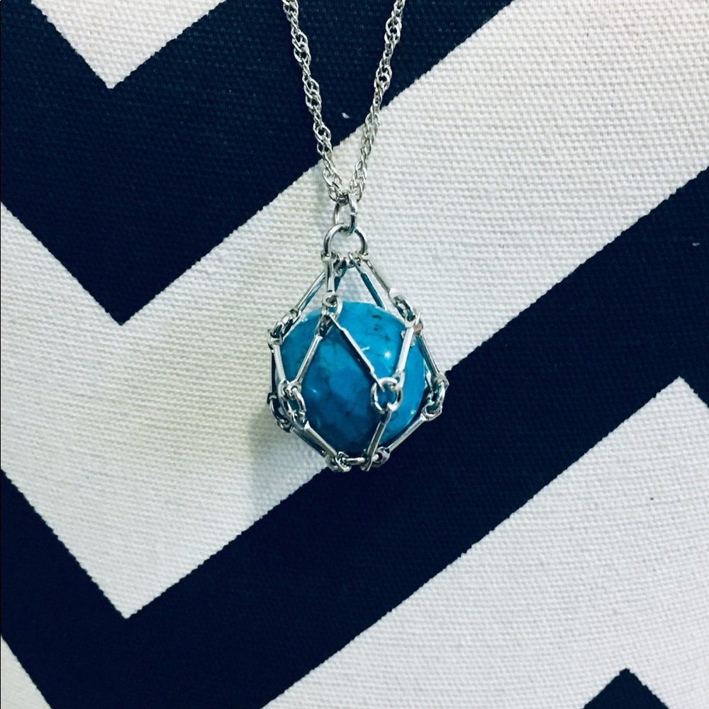 Long Necklace Chained Turquoise Like Round Pendent